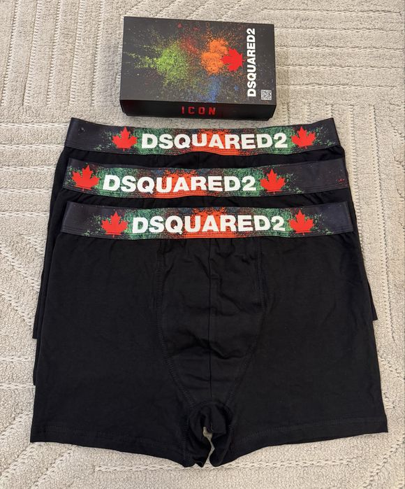 Мъжки боксирки в кутия.