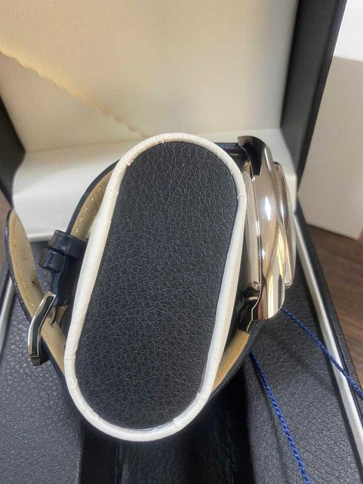 Серебряные часы с автоподзаводом