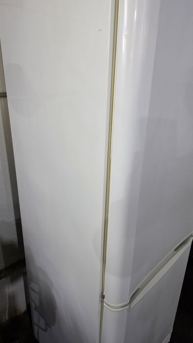 Продам холодильник Индезит