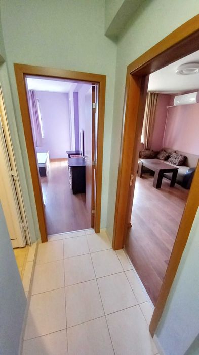 Двустаен апартамент в жк Сухата река