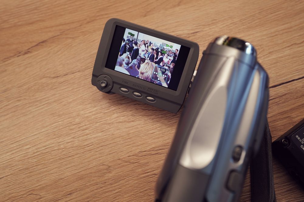 Canon MV900 Caméscope Compact MiniDV – Argenté – Occasion Fonctionnelle