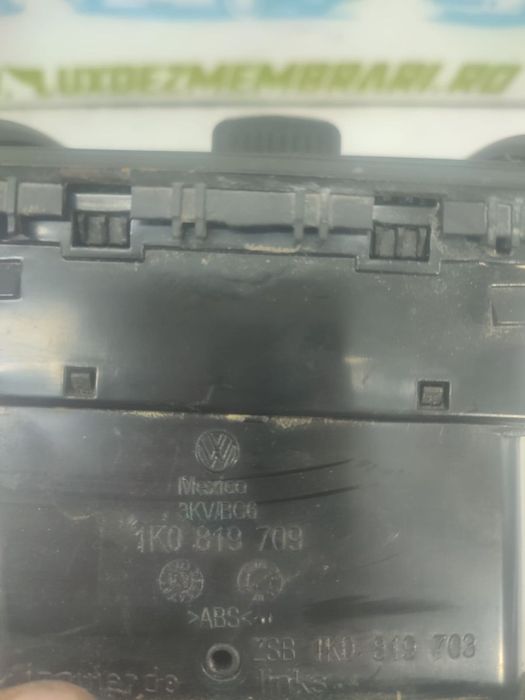 Grila ventilatie bord stanga 1k0819709 Volkswagen VW Golf 5  [din 2003 pana  2009]