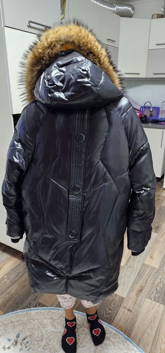 Продам куртку женскую