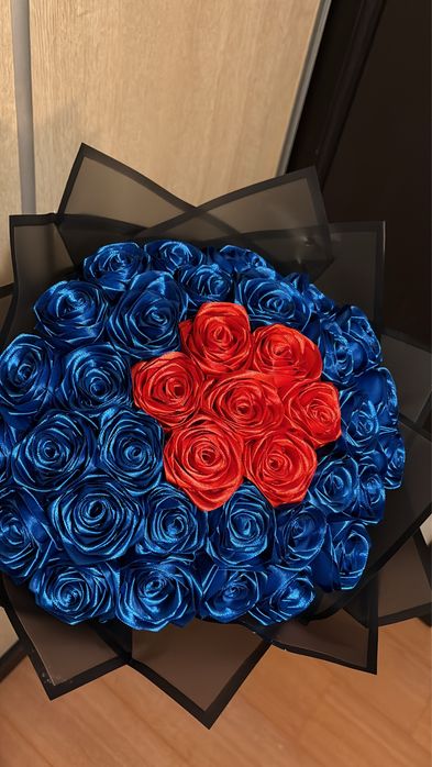 Buchete din trandafiri de satin