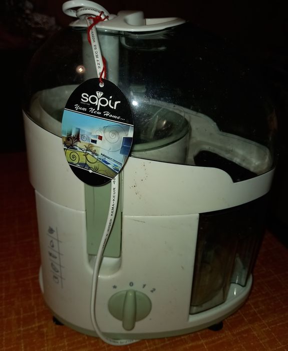 Сокоистисквачка.