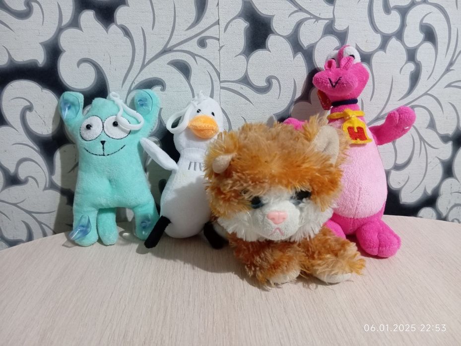 Мягкие игрушки, куклы.