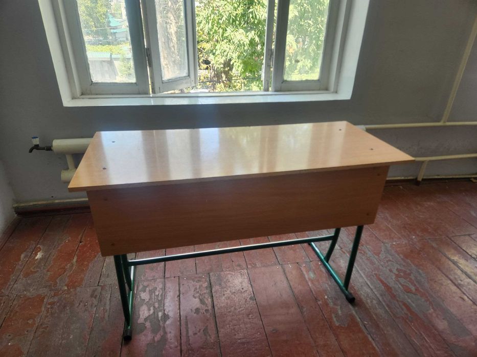 Parta va stul komplekt so'tiladi - Продается комплект столов и стульев