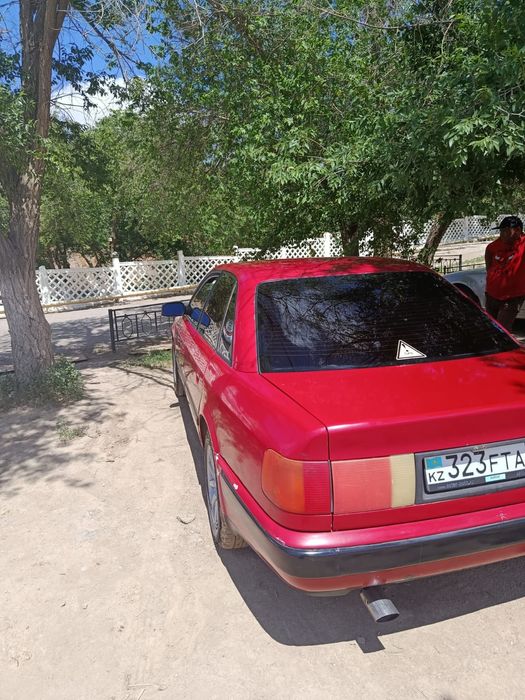 Audi 100 продам машину