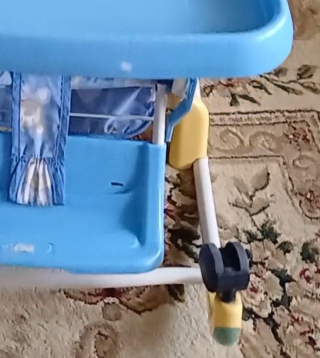 Детский стульчик для кормление