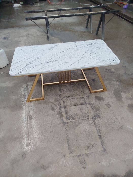 Loft mebel jurnalniy stol