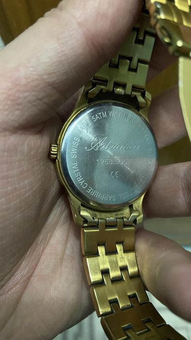 Часы Adriatica swiss made