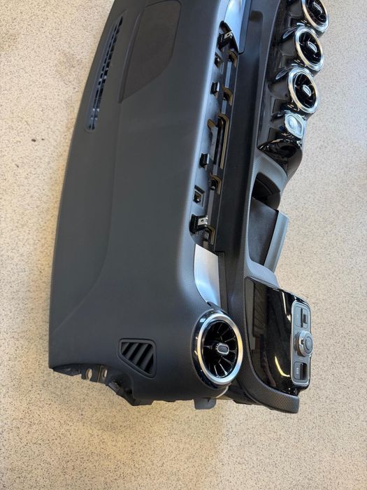 Plansa bord mercedes a-class w177 2018-2026