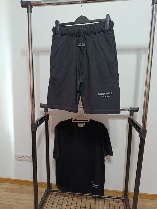 Compleu pantaloni scurți tricou Esentials Fear of God premium bumbac