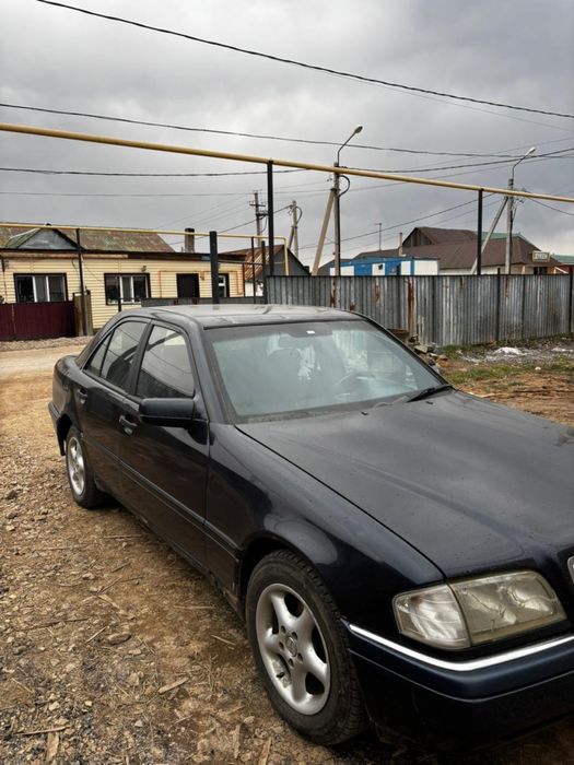 Mersedes benz C 180