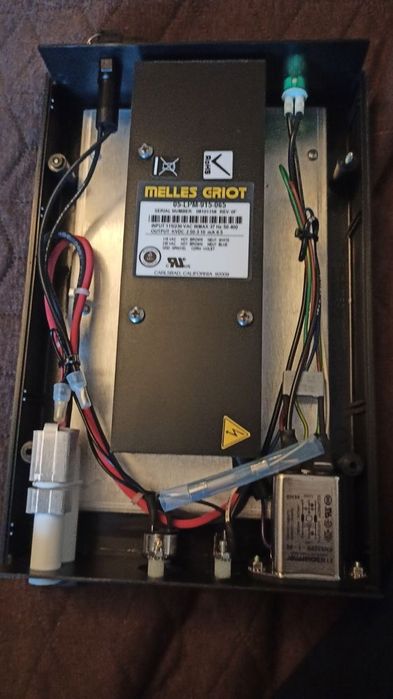 Sursa alimentare in comutatie 12V-24v-36v