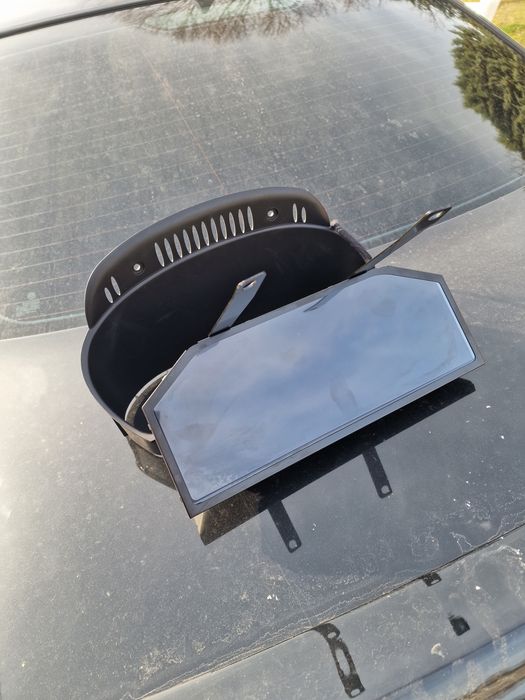 Дигитално табло за кола