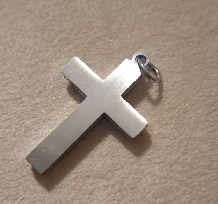 Кръст от медицинска стомана