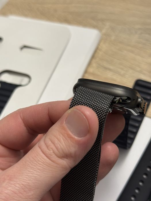 Curea bratara apple watch