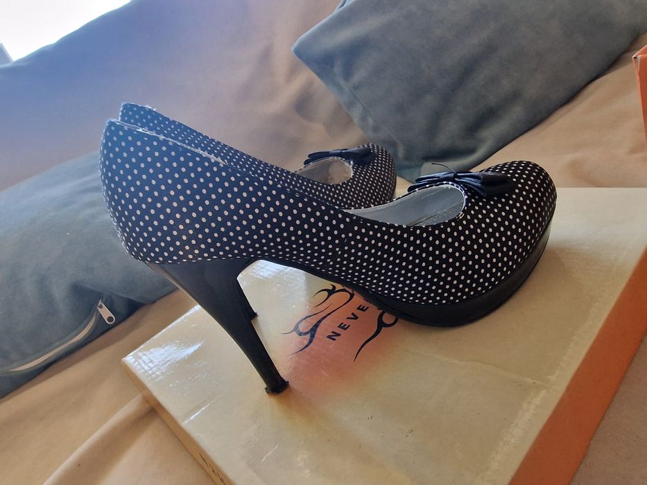 Модни обувки 36 номер