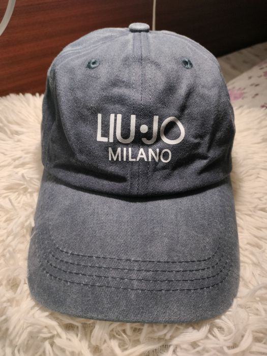 Шапки Liu Jo - чисто нови
Налични в тези цветове.
Брой: 10 лв