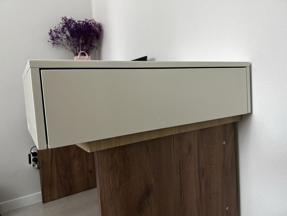 Столик подвесной