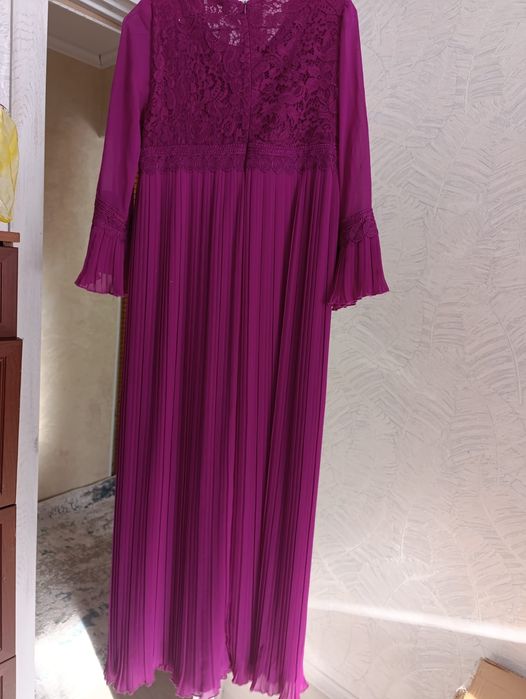 Продам женское платье