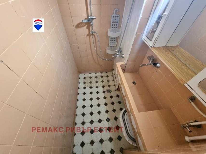 Дава се под наем Двустаен апартамент в Русе, Родина 2 - 64 кв.м за 255 € - Снимка #10