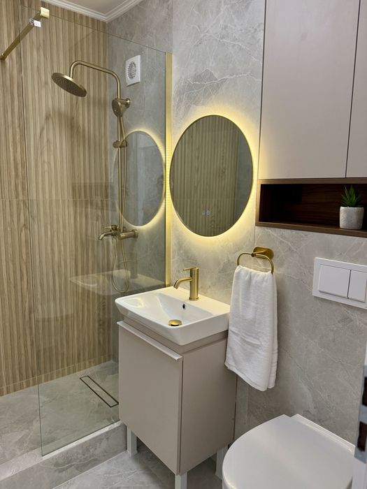 Apartament modern, complet renovat, cu panoramă superbă– Gheorgheni, str. Detunata