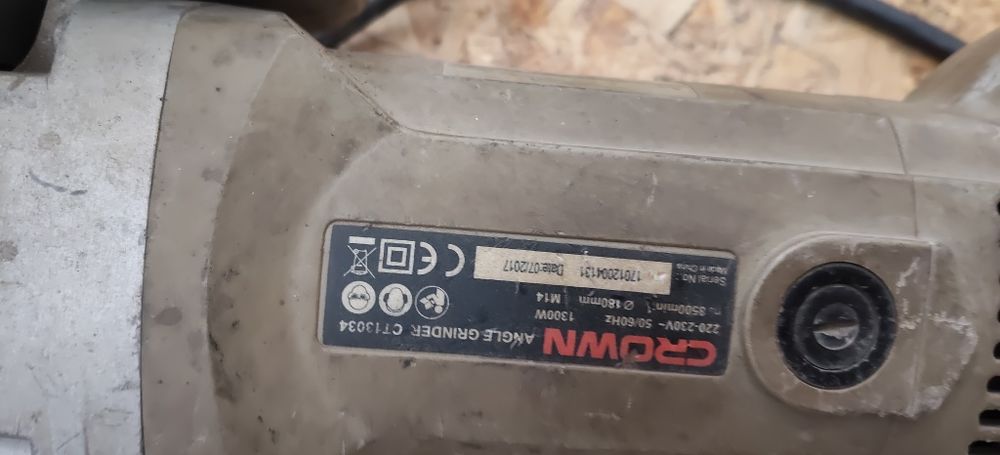 Продам болгарку 180`