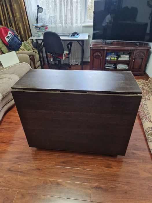 Срочно продам Книжка стол