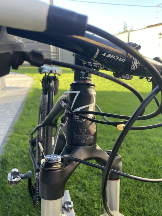 Bicicleta din carbon olympia roti 29 cadru S