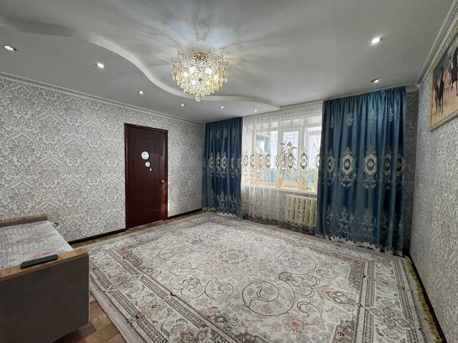 Продам 3х комн квартиру на 3 этаже на 6 мкр