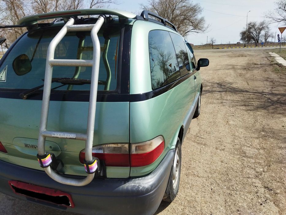 Продам Тойота Эстима Эмина