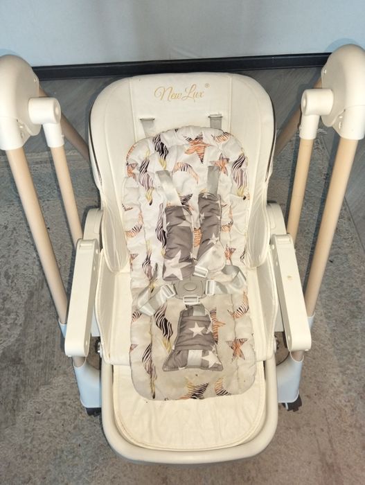 Продам стульчик для кормления