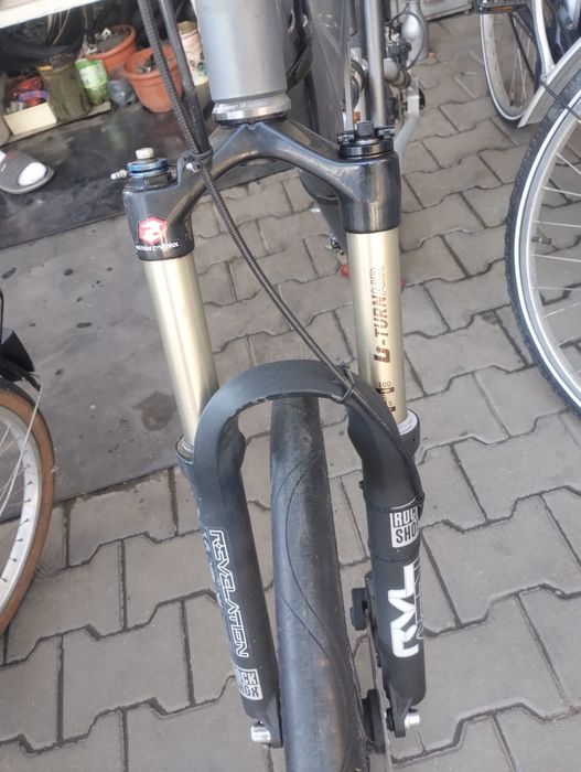 Furca bicicleta pe aer blocabila , reglabila rock Shok by sram