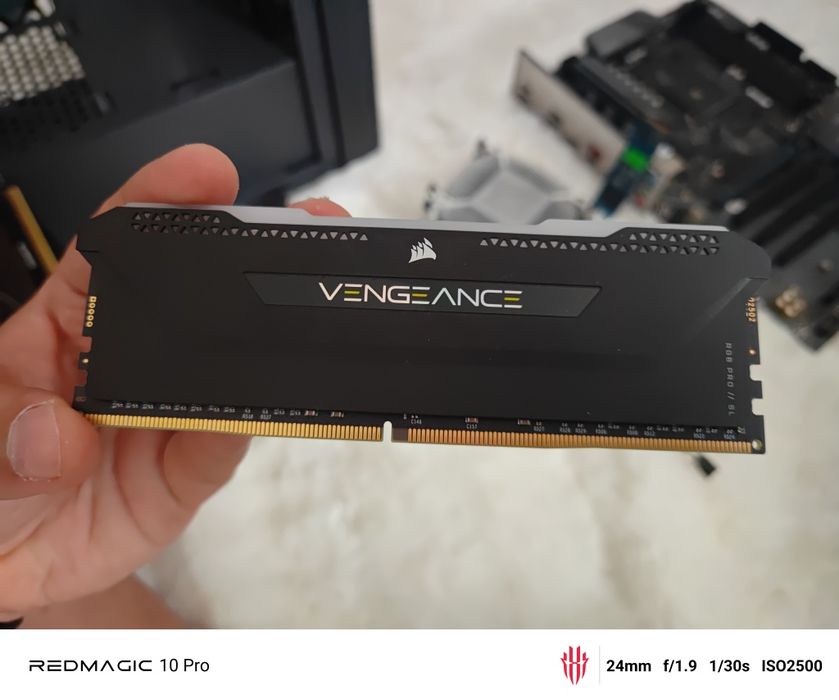 Corsair Vengeance RGB Pro SL 32GB DDR4 3200MHz CL16 Dual Channel