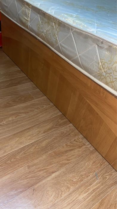 Кровать двуспальная