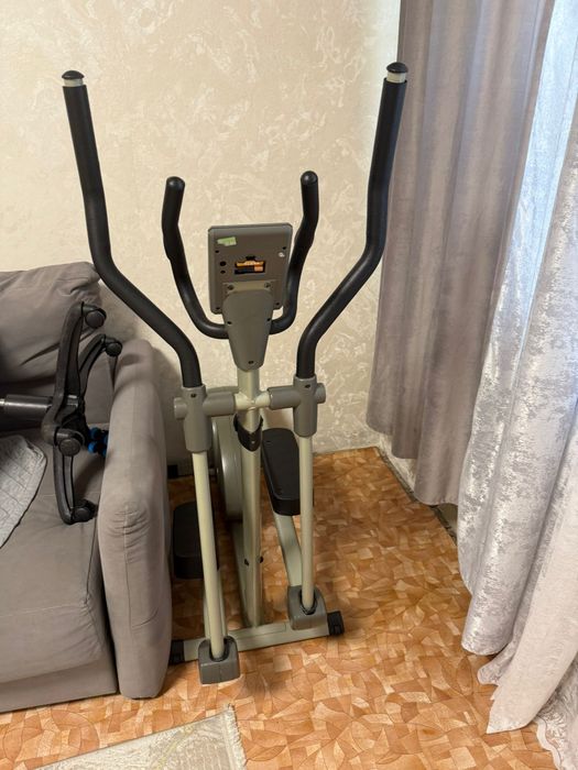 Продам тренажёр элипс
