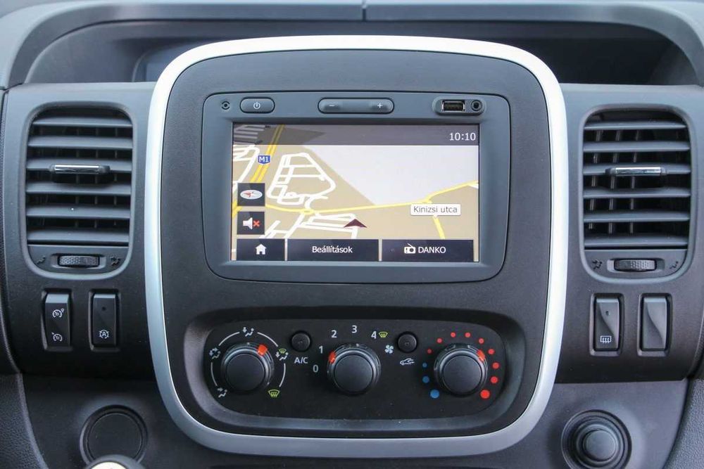 8+1 местен Автомобил под наем за всяка екскурзия. Миниван под наем