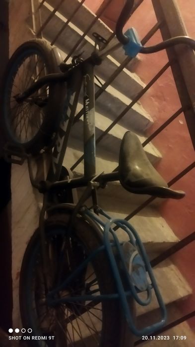 Velik sotiladi oladiganlar kelib kurilar.obmen bor skuterga