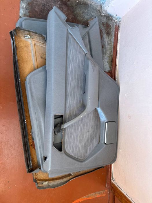 Салон на мерседес 124