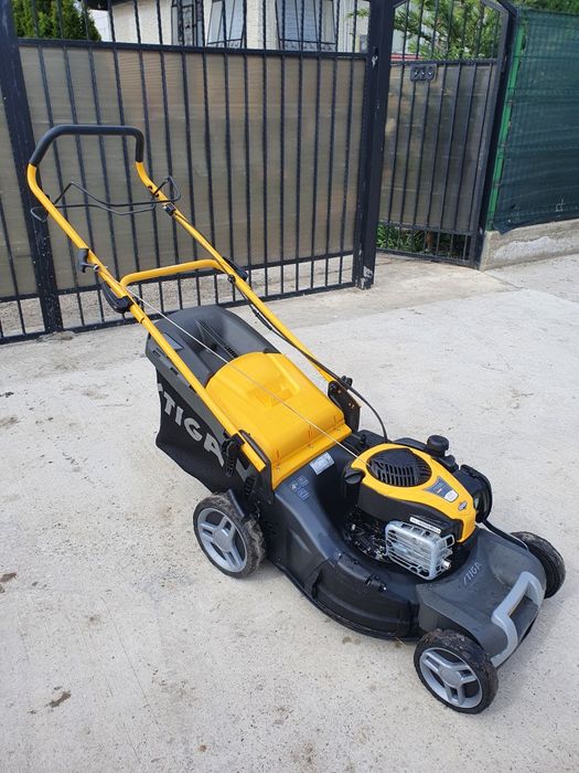 Masina de tuns iarba gazon Stiga