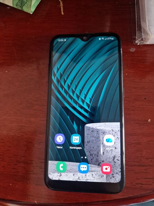 Samsung a01 16гб торг