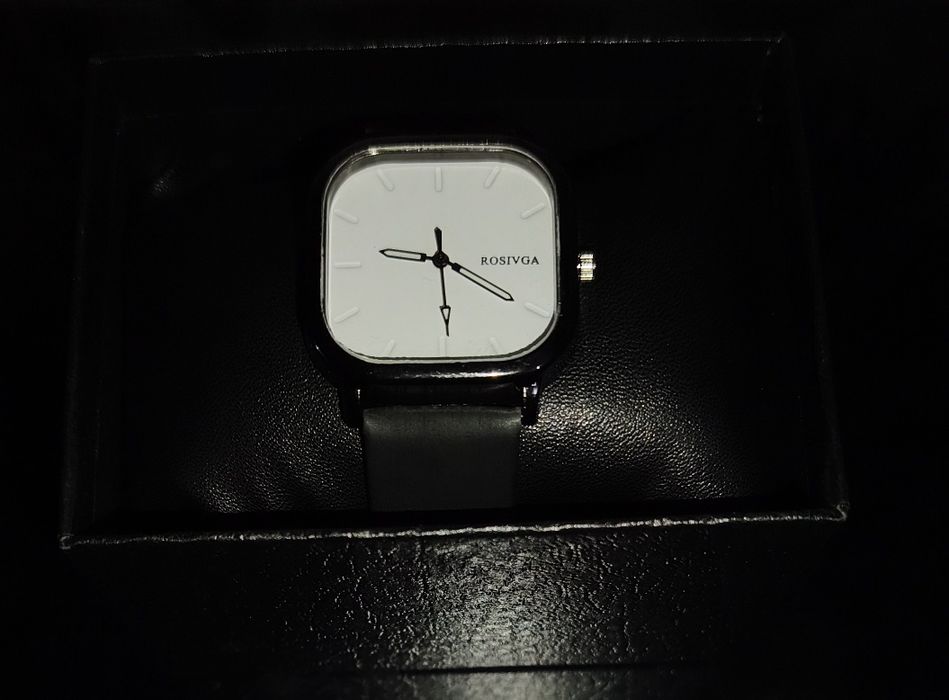 Часы: ROSIVGA новые