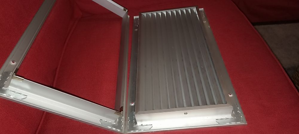 Grila transfer ușă