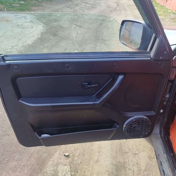 LADA  нива урбан