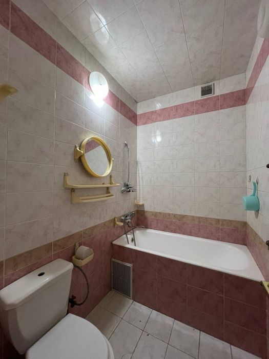 Урикзор 10 сот 9 хона Угловой