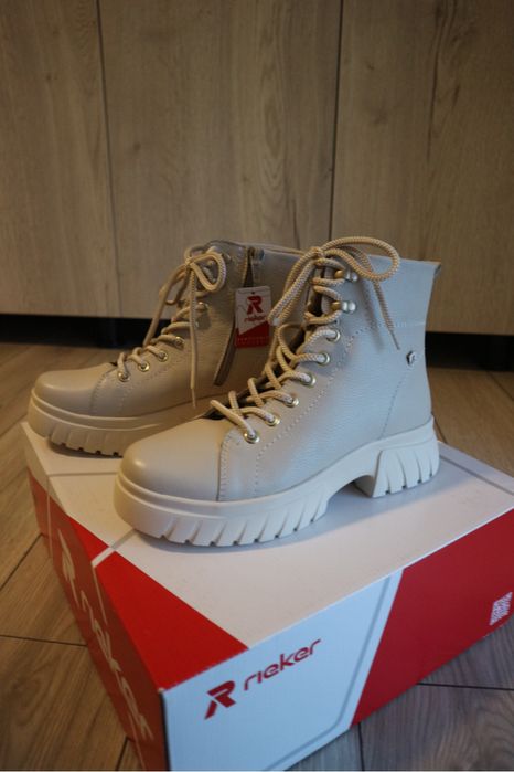 Ghete din piele naturala Rieker de iarna