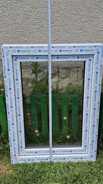 Vând geam termopan nou