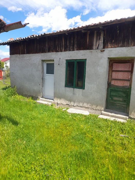 Casa Stâlpeni 1958 cu 940mp curte